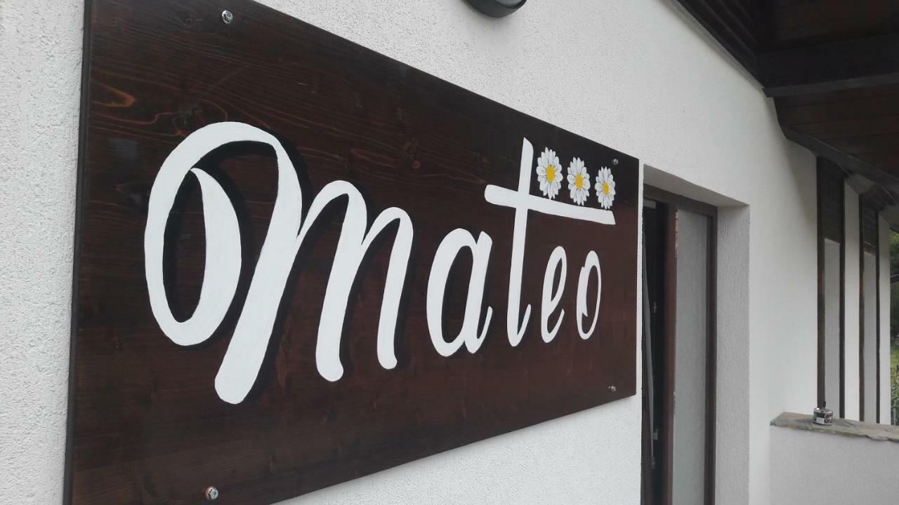 Hotel Mateo Transalpina Săsciori Exterior foto